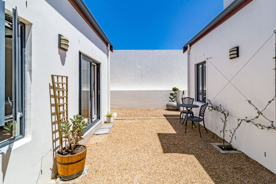 To Let 4 Bedroom Property for Rent in Croydon Olive Estate Western Cape